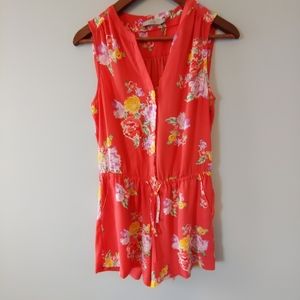 Dalia Coral Floral Print Shorts Romper. Size 2